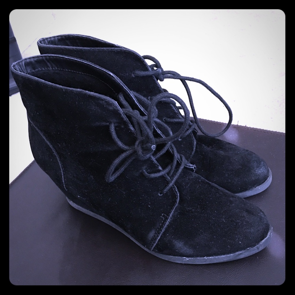 Previously loved  Black suede wedge booties